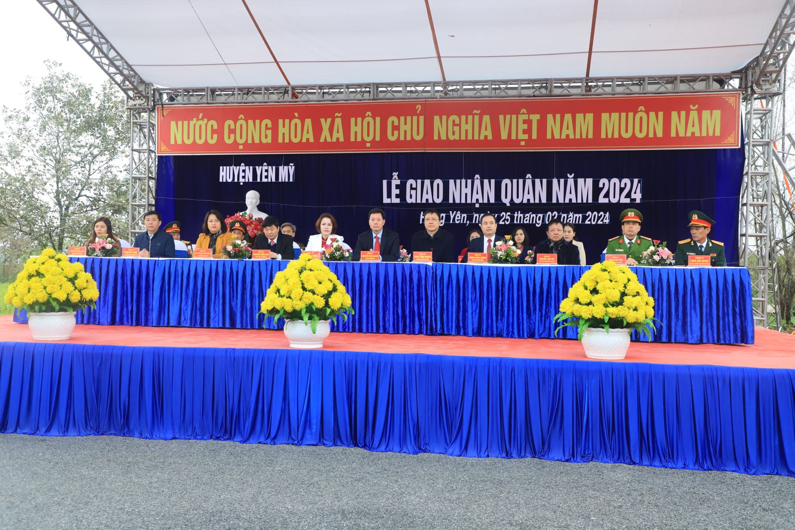 YÊN MỸ TỔ CHỨC LỄ GIAO, NHẬN QUÂN NĂM 2024